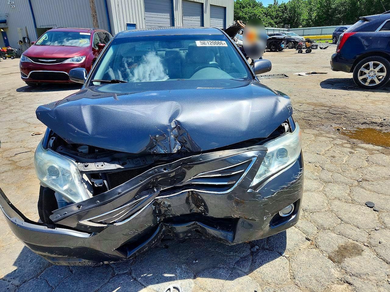 2011 Toyota Camry Xle V6 - Фото 5