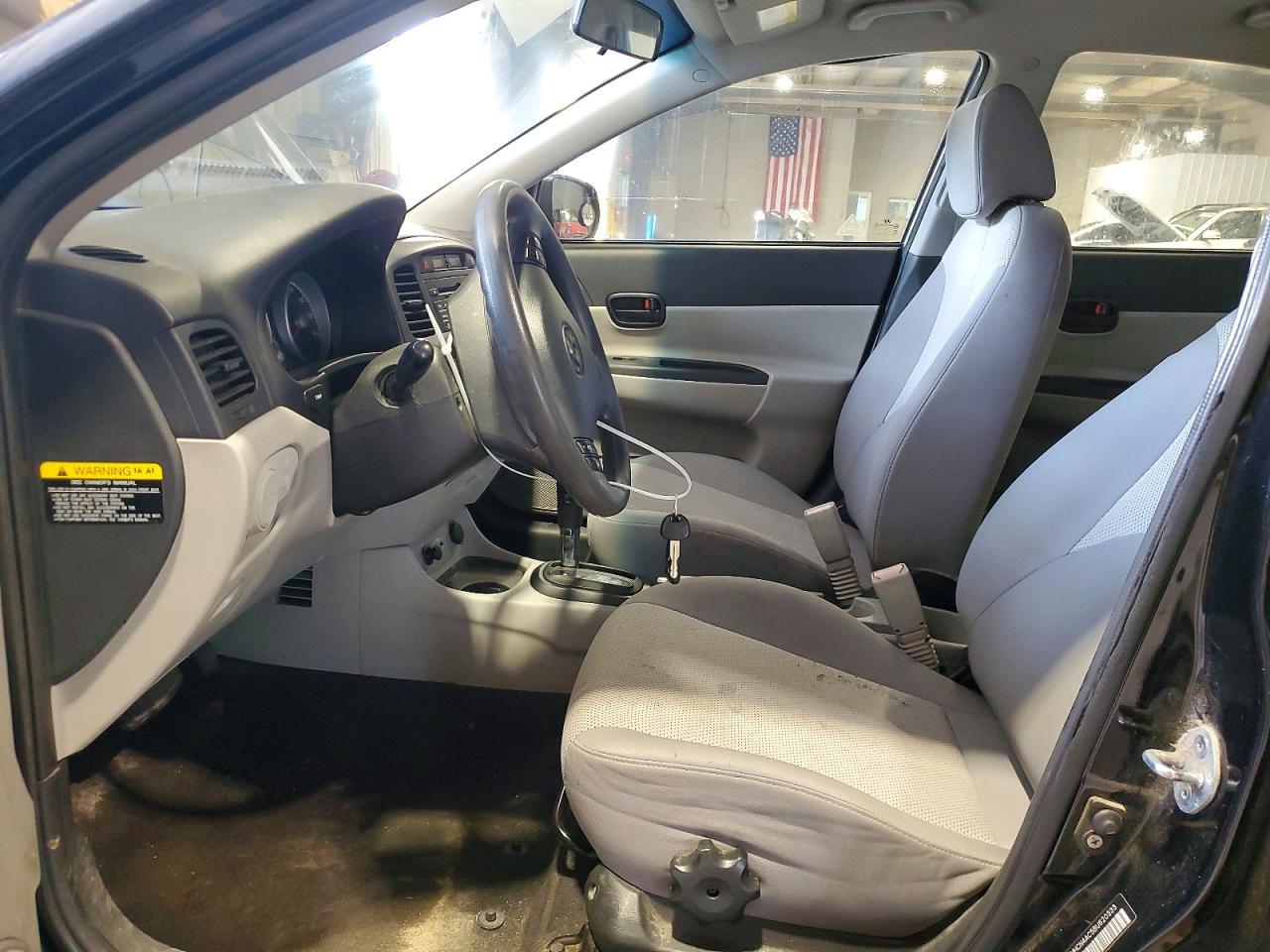 2011 Hyundai Accent Gls - Image 7
