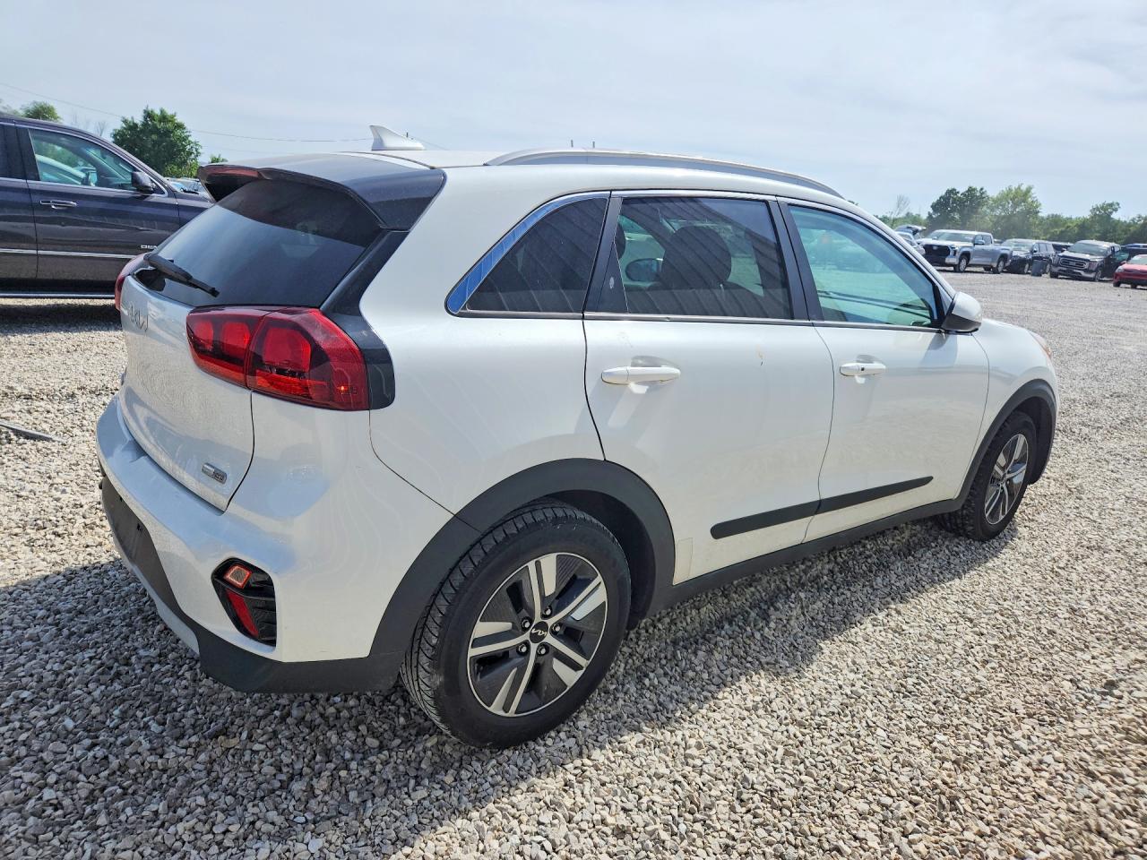 2022 Kia Niro Lxs - Фото 3
