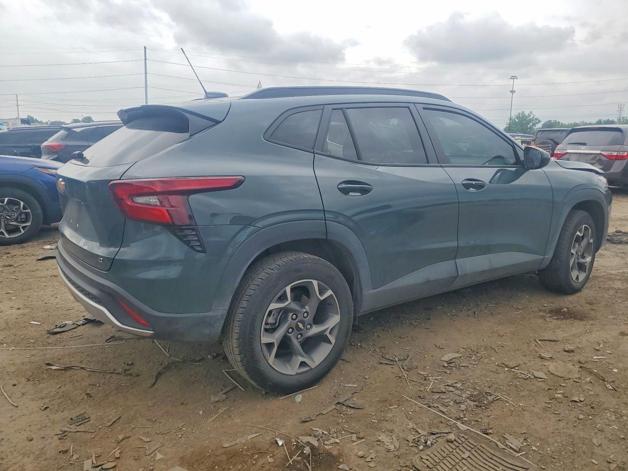 2025 Chevrolet Trax 1Lt - Image 3