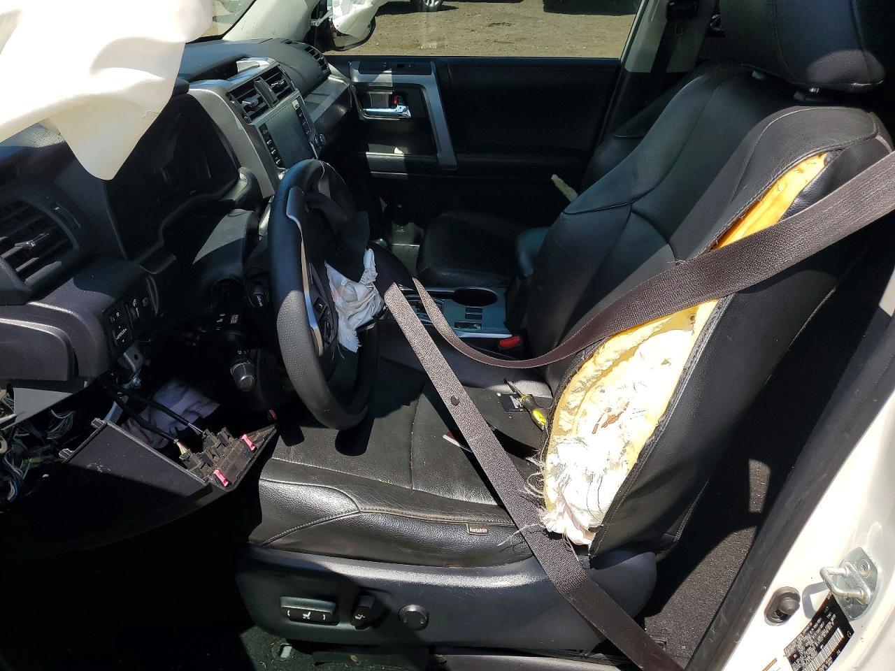 2020 Toyota 4Runner Sr5 - Image 7