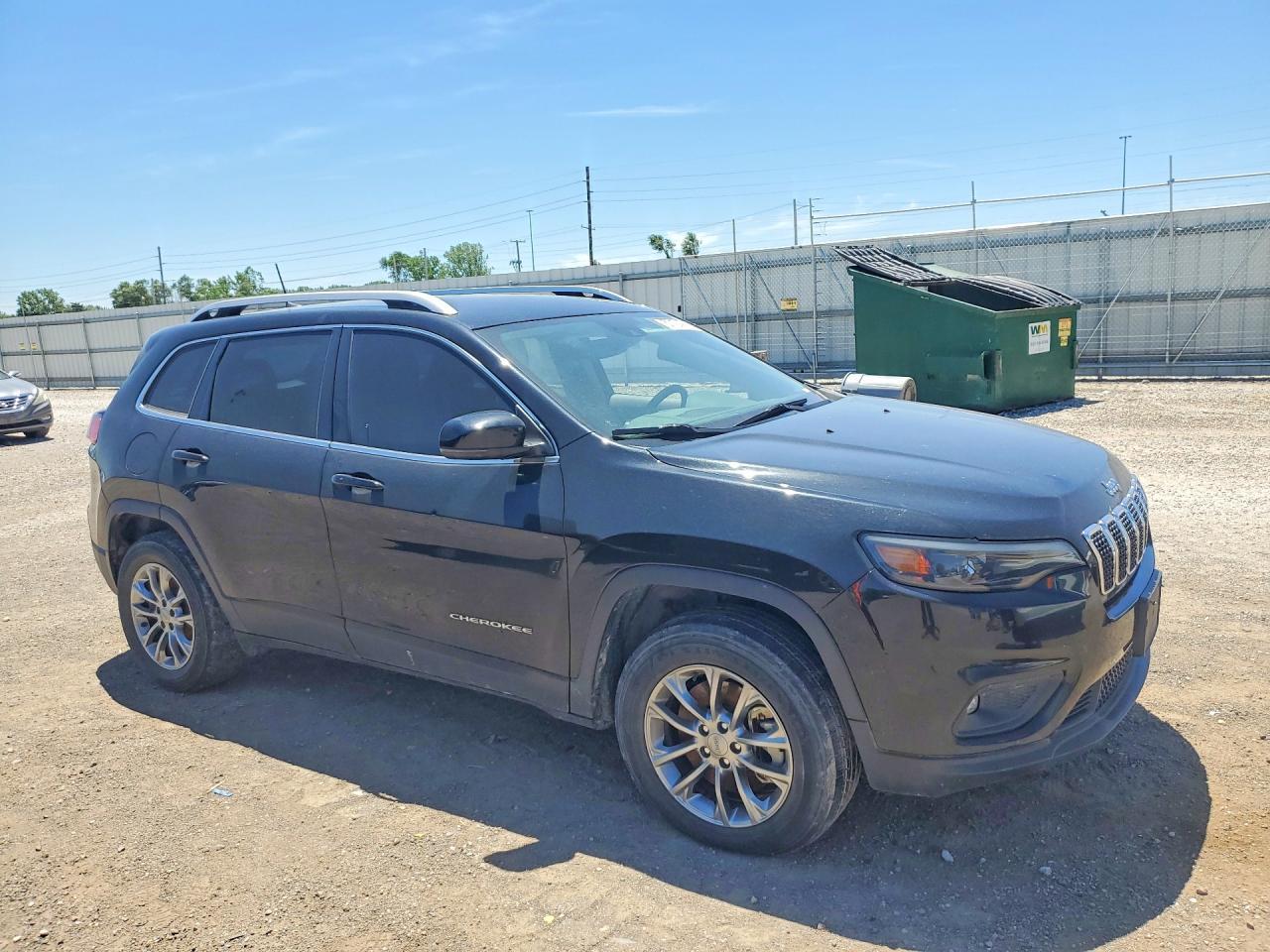 2021 Jeep Cherokee Latitude Lux - Image 4