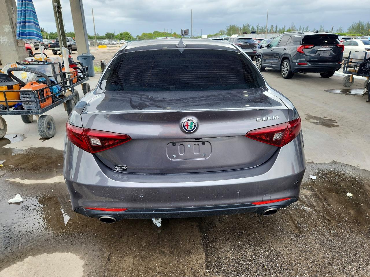 2019 Alfa Romeo Giulia - Image 6