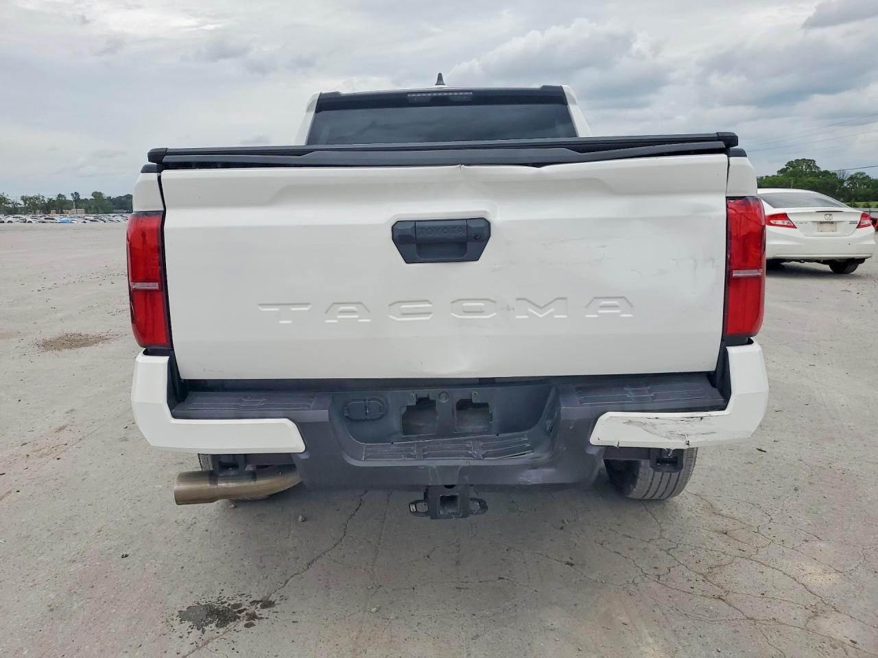 2025 Toyota Tacoma Sr5 - Image 6