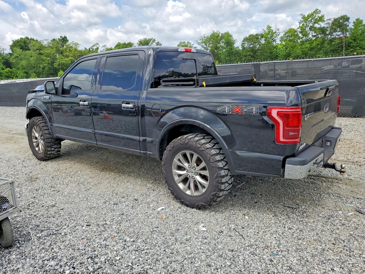 2016 Ford F150 Supercrew - Фото 2