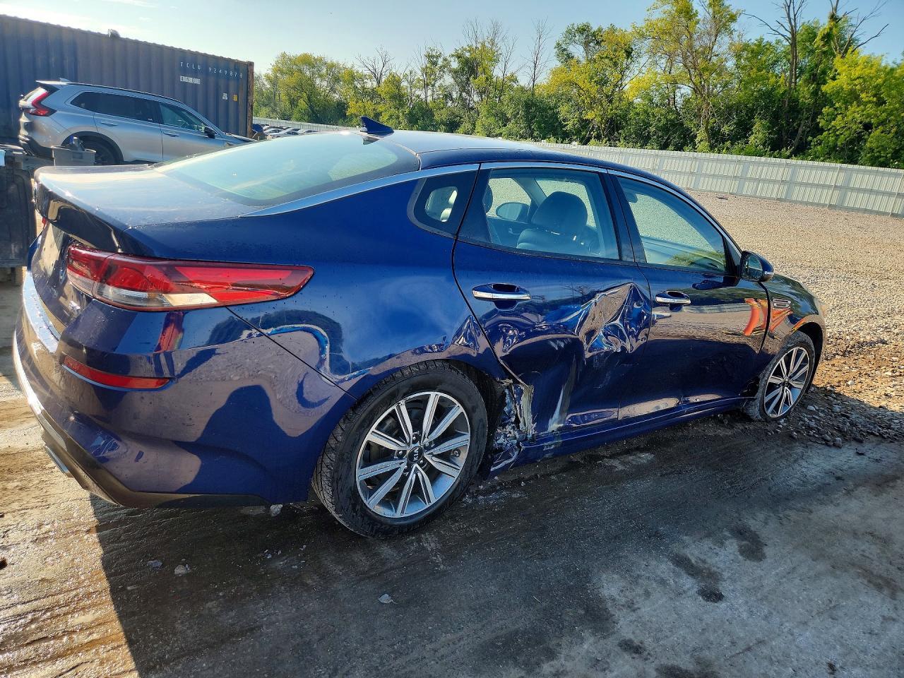 2019 Kia Optima Ex - Image 3