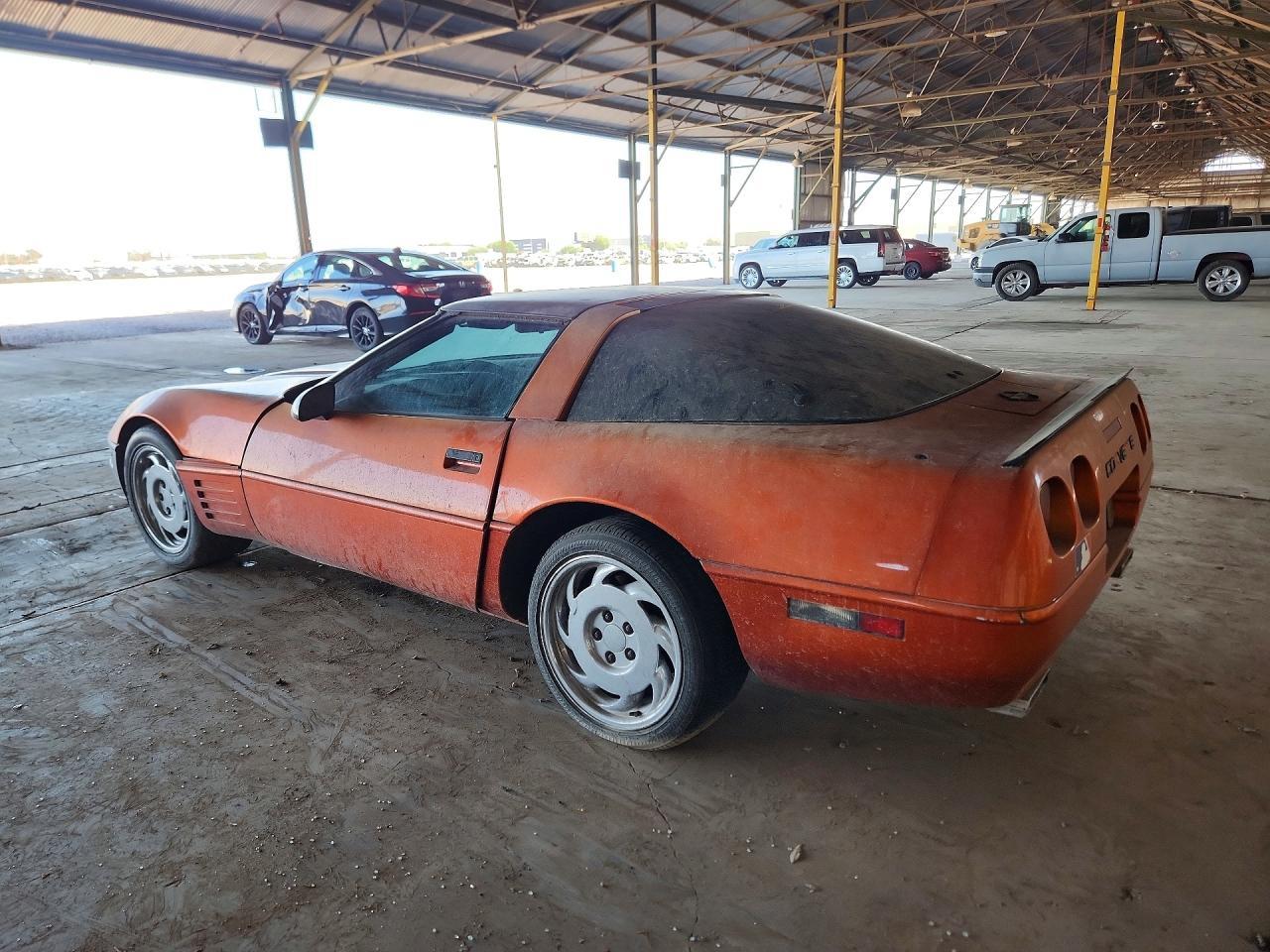 1991 Chevrolet Corvette - Фото 2