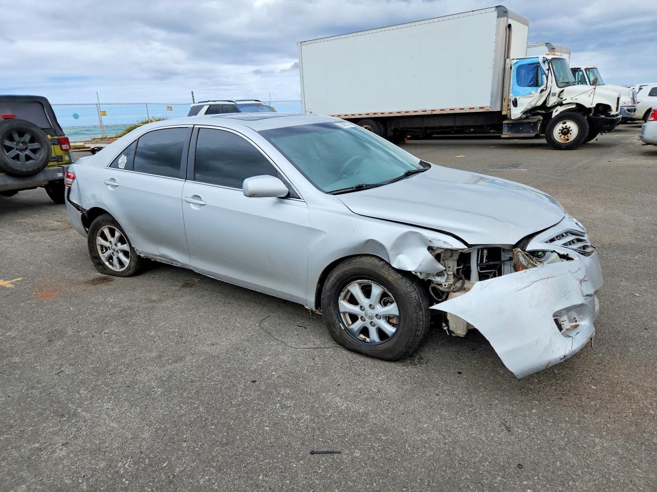 2011 Toyota Camry Le - Image 4