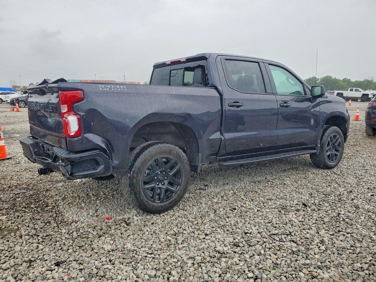 2024 Chevrolet Silverado K1500 Lt Trail Boss - Image 3
