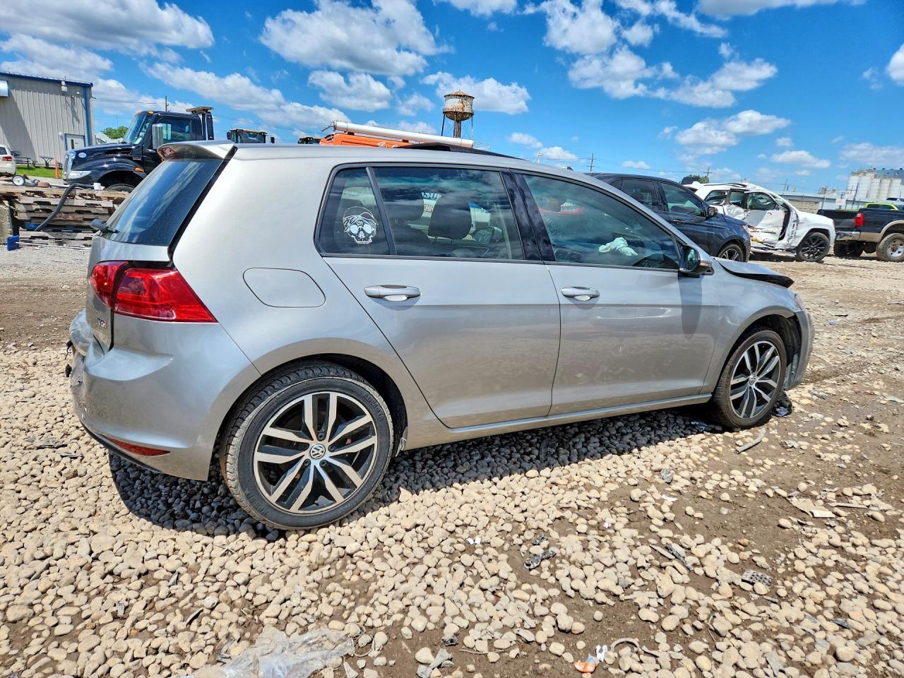 2015 Volkswagen Golf - Фото 3