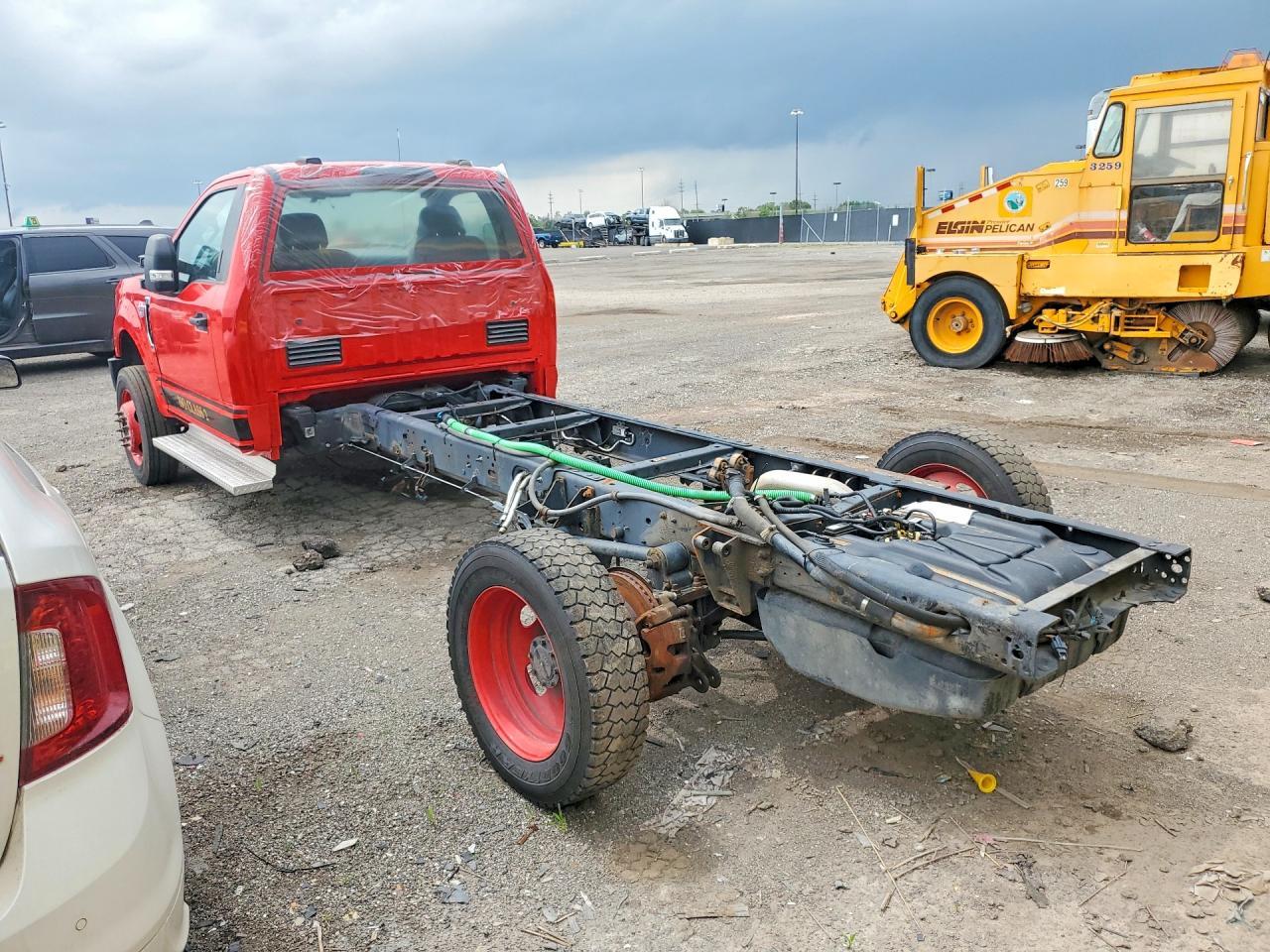 2020 Ford F550 Super Duty - Image 2