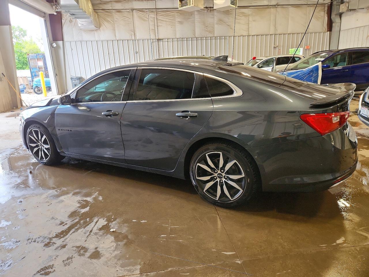 2020 Chevrolet Malibu Rs - Image 2
