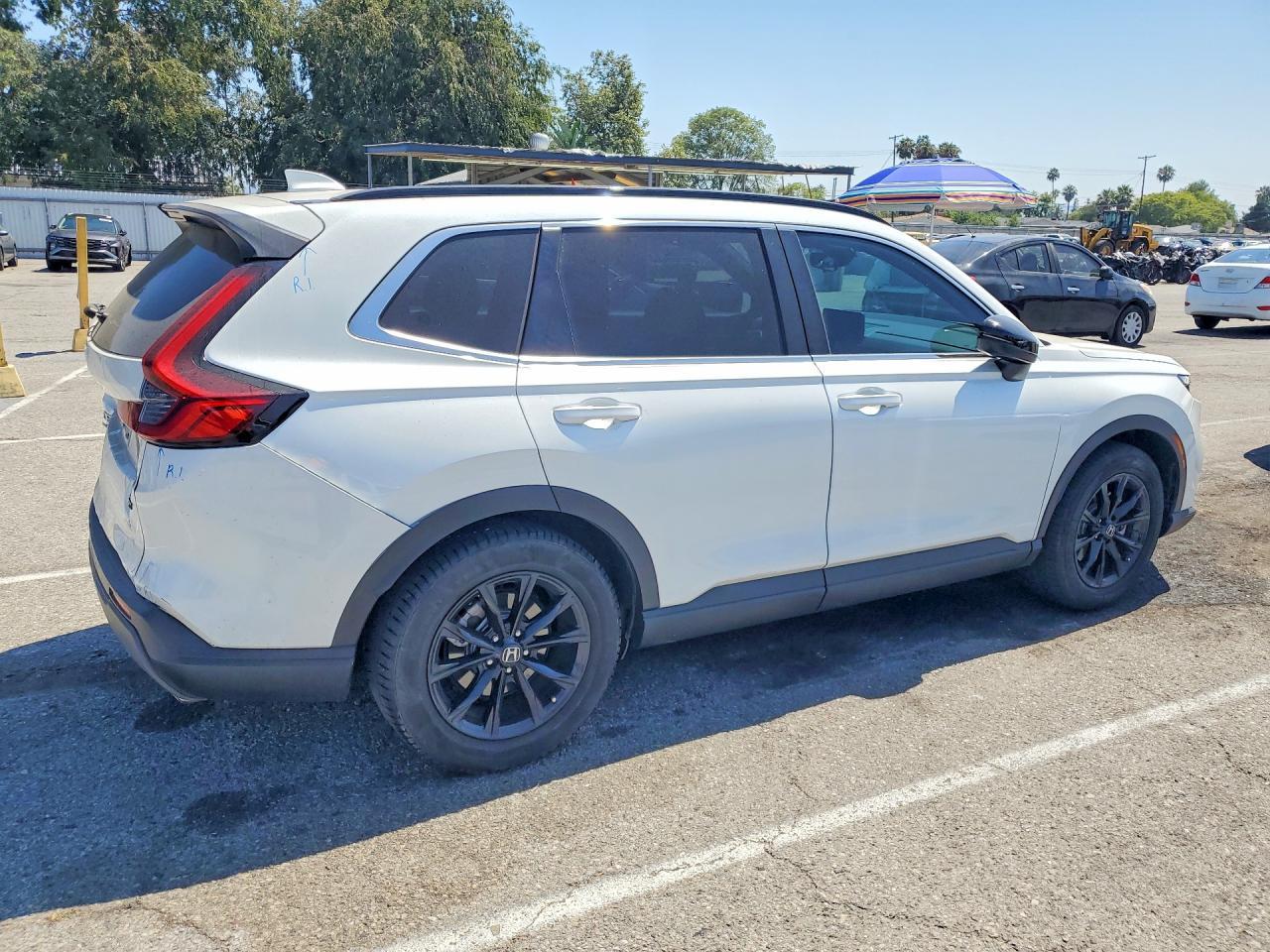 2024 Honda Cr-V Sport - Image 3