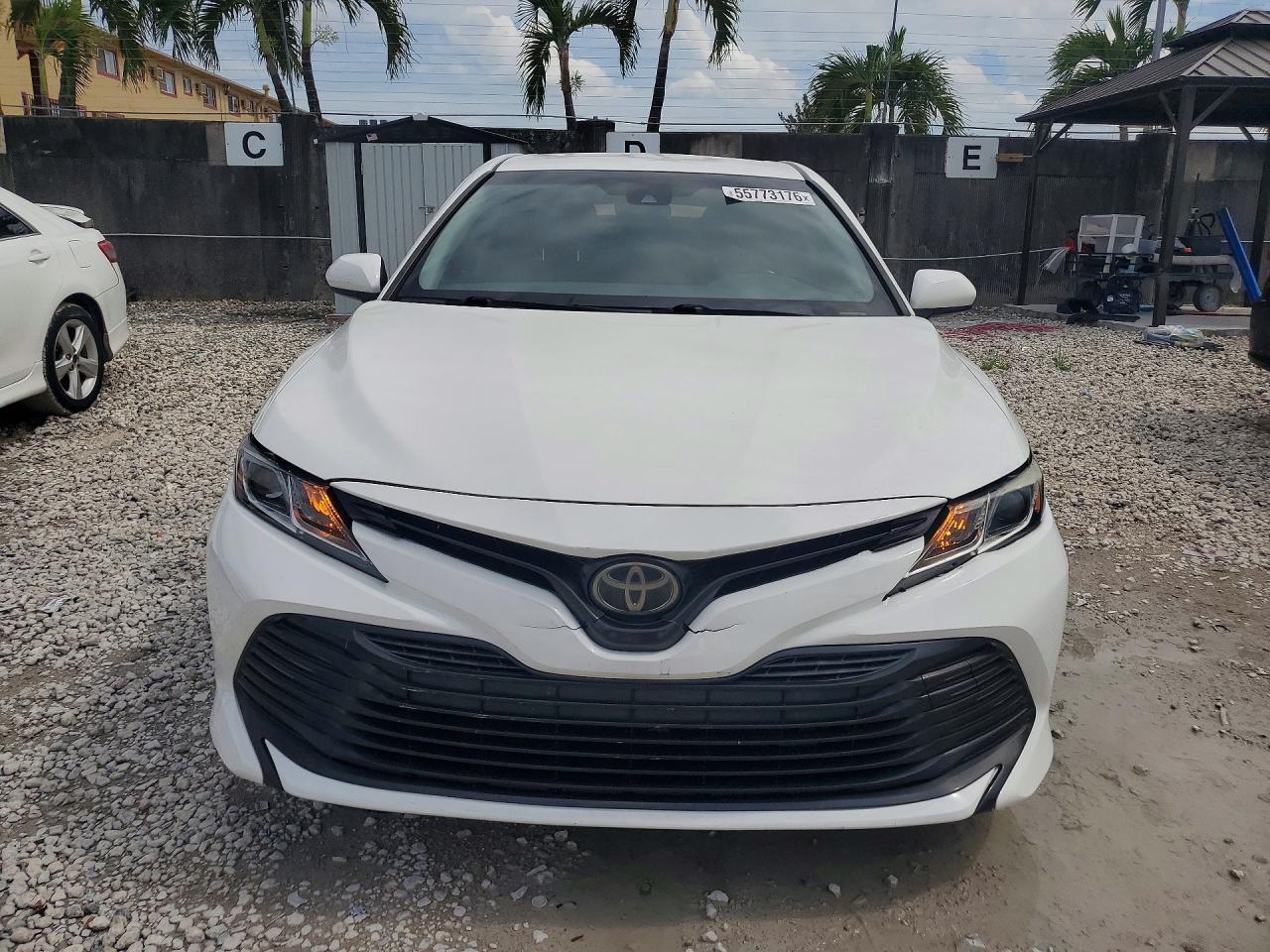2018 Toyota Camry Ce - Фото 5