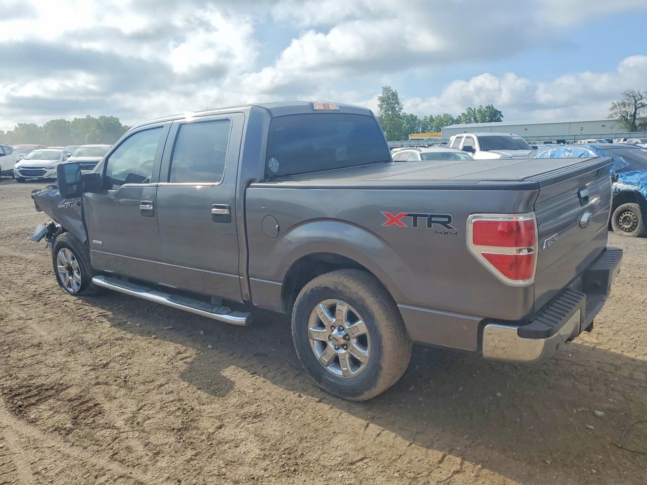2014 Ford F150 Supercrew - Фото 2