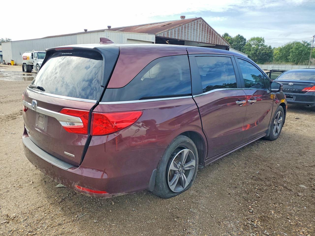 2018 Honda Odyssey - Фото 3