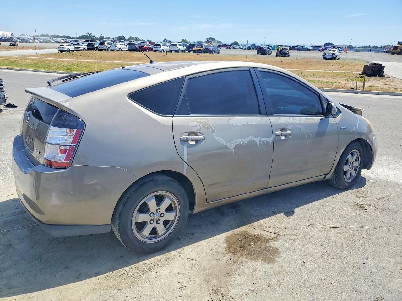 2004 Toyota Prius Base - Фото 3