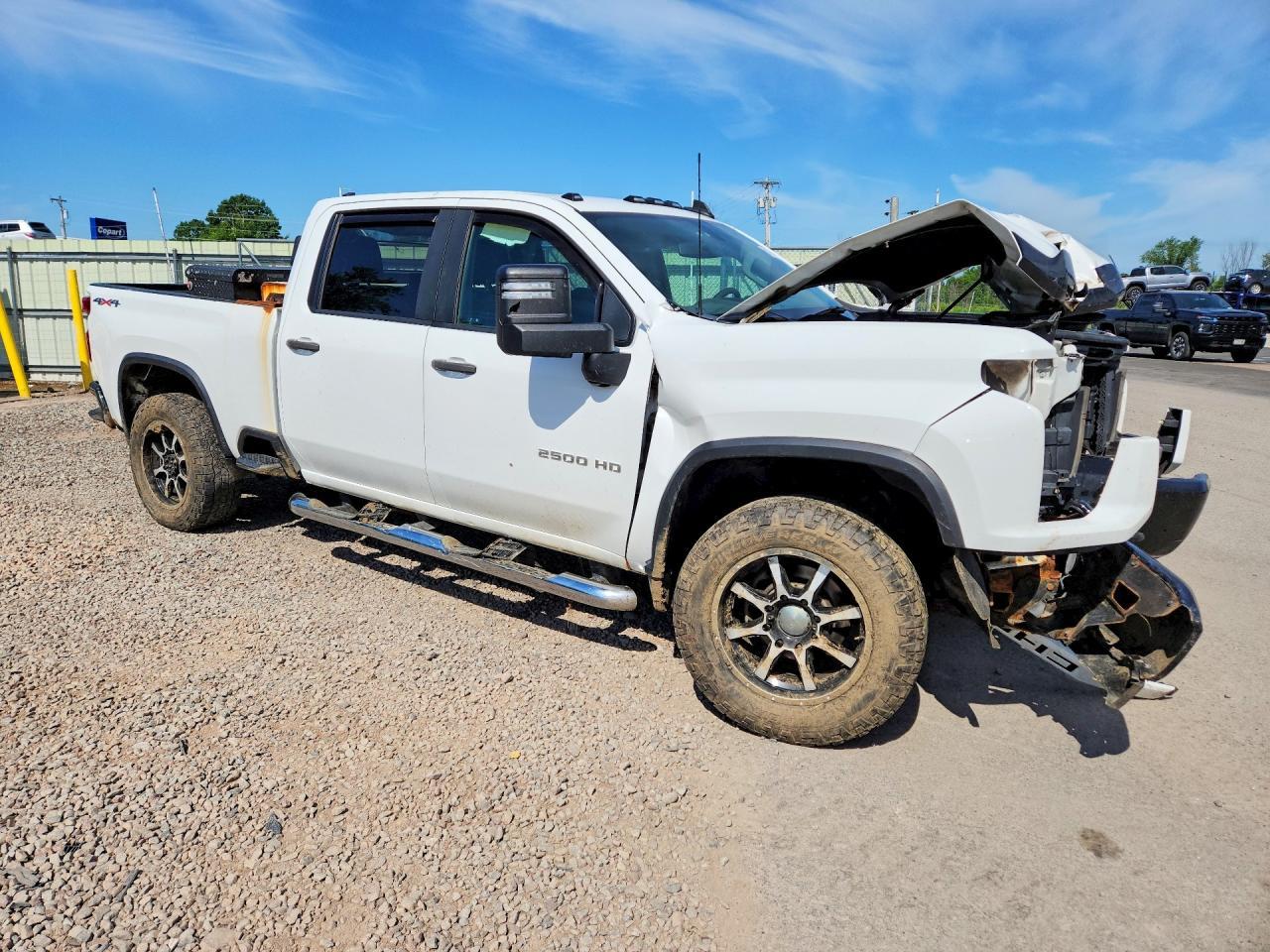 2020 Chevrolet Silverado K2500 Custom - Фото 4