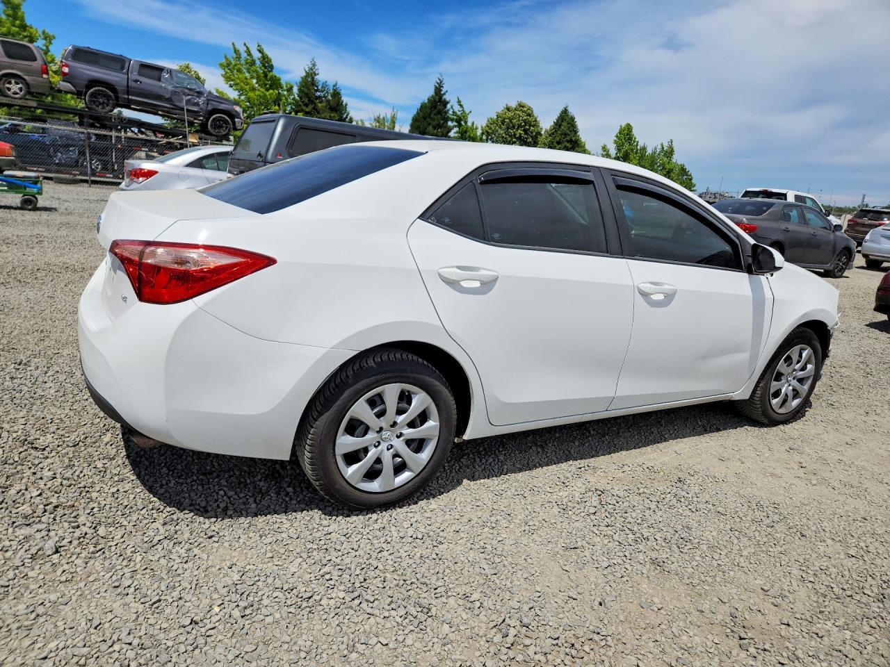 2018 Toyota Corolla Le - Image 3