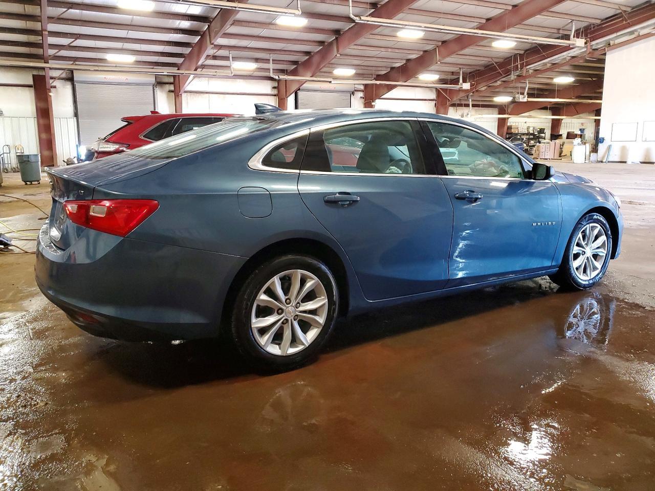 2025 Chevrolet Malibu Lt - Фото 3
