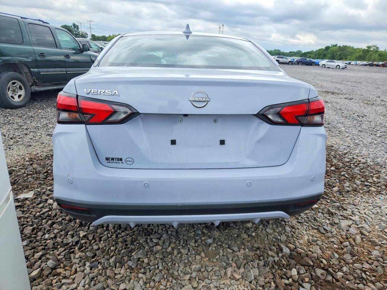 2025 Nissan Versa Sv - Image 6