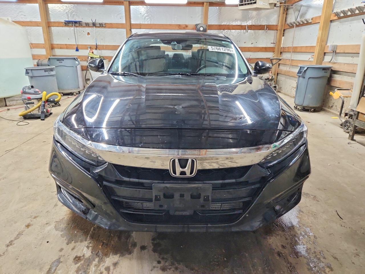 2018 Honda Accord Touring - Фото 5