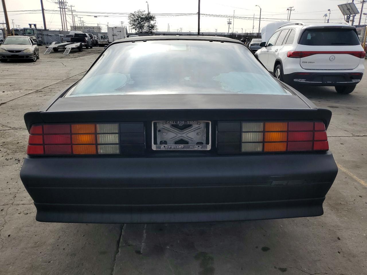 1991 Chevrolet Camaro Rs - Фото 6