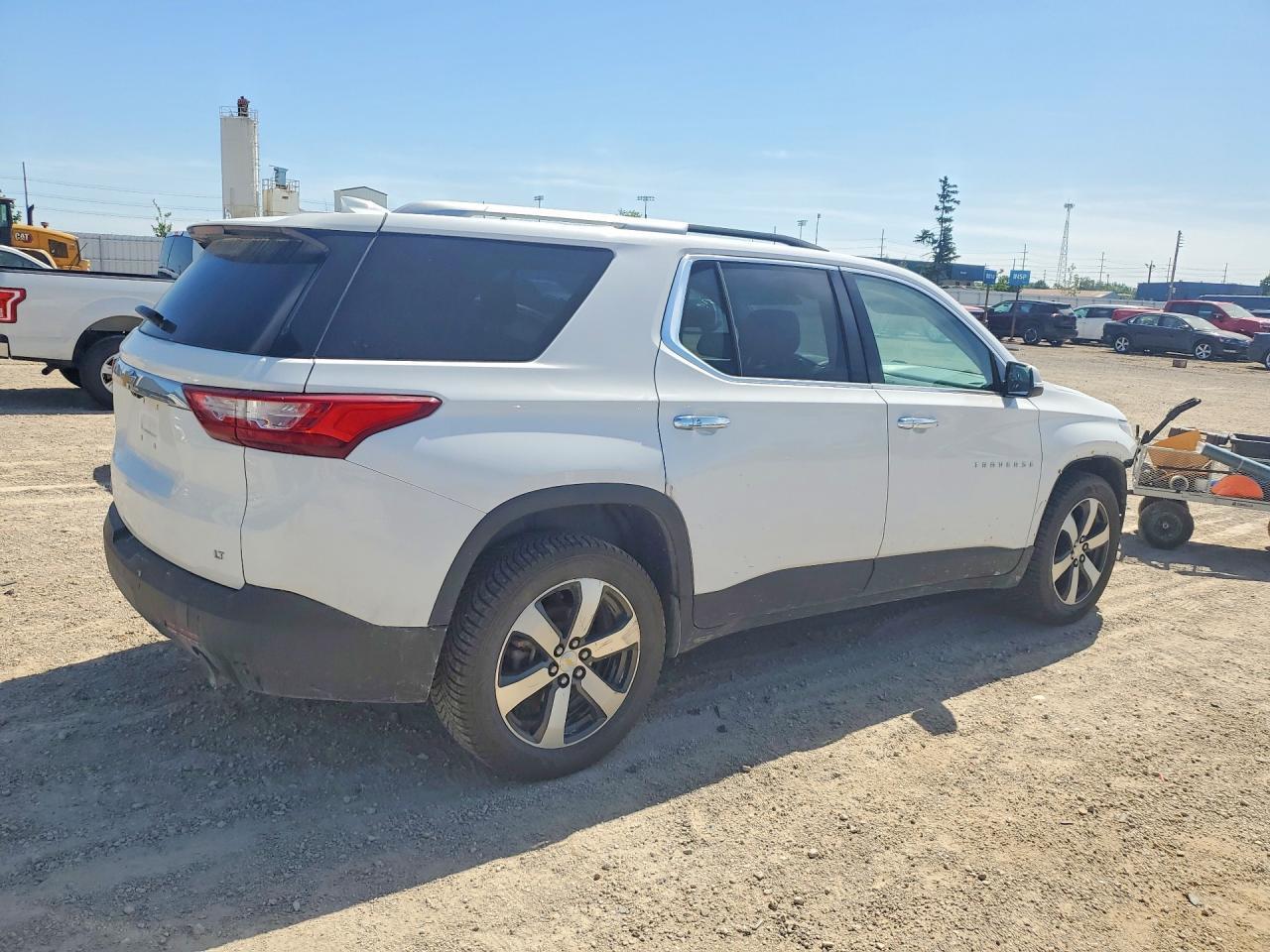 2018 Chevrolet Traverse Lt - Фото 3