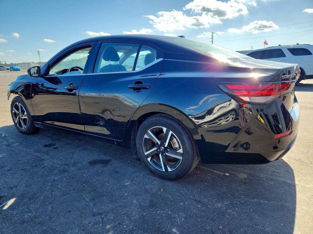 2025 Nissan Sentra Sv - Image 2