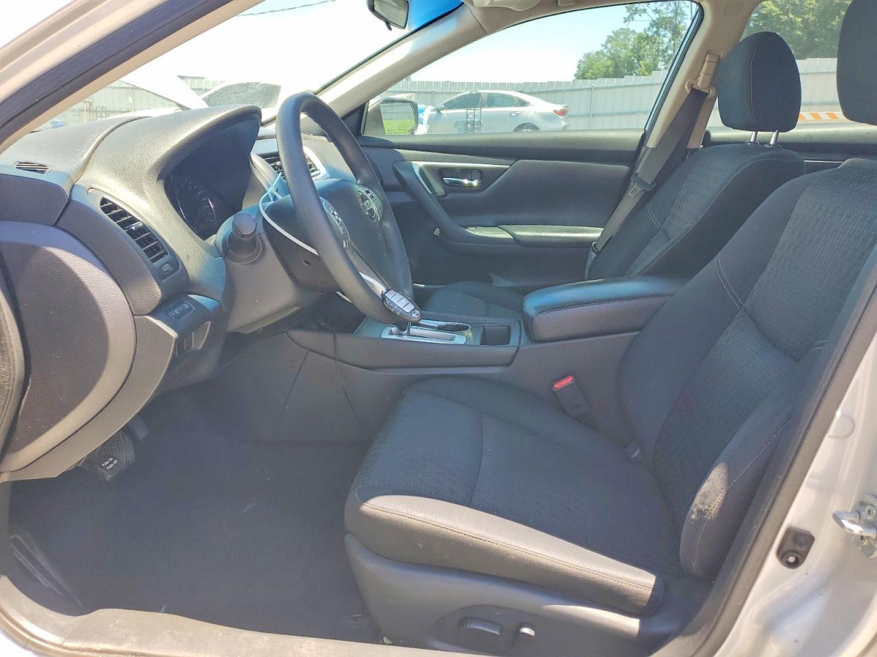 2016 Nissan Altima 2.5 - Фото 7