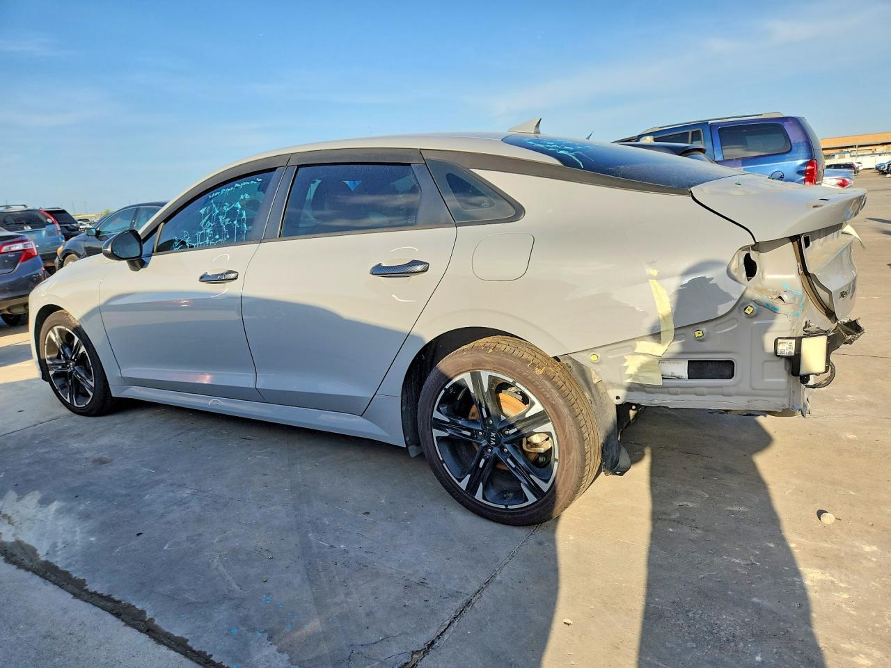 2021 Kia K5 Gt Line - Фото 2