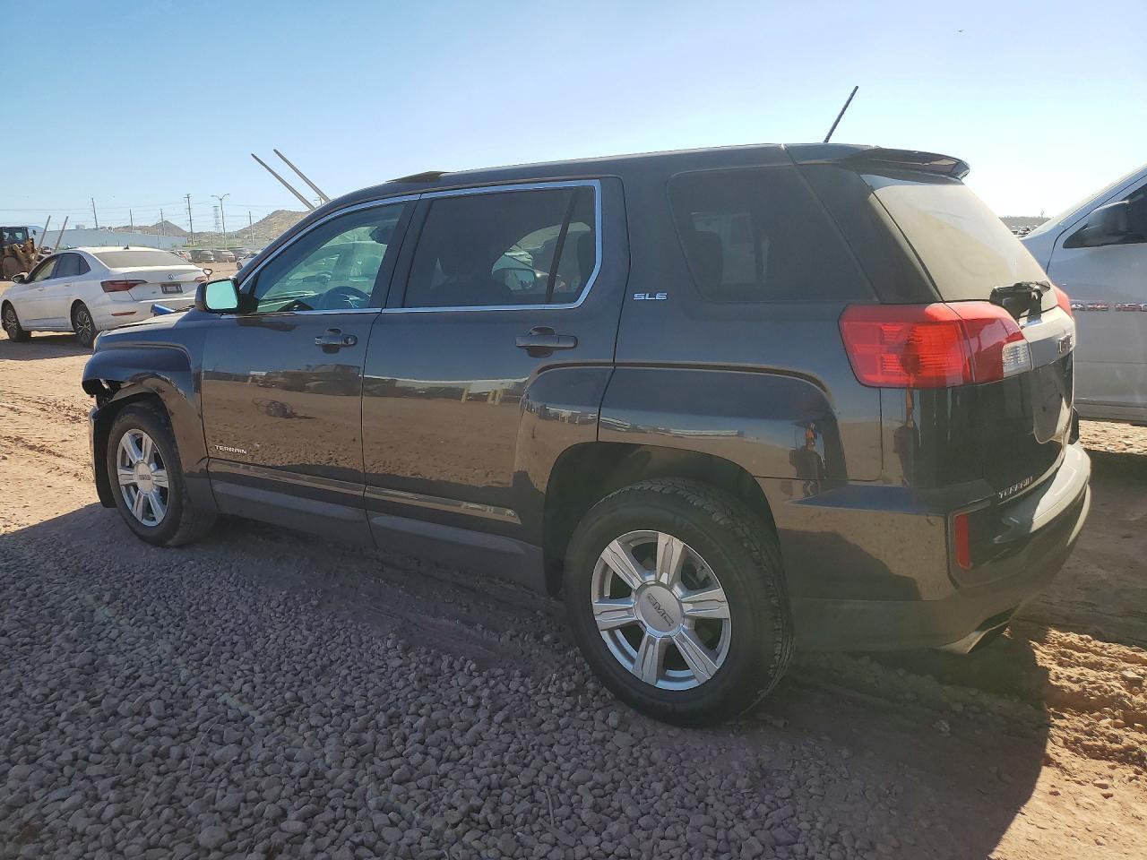 2016 GMC Terrain Sle - Image 2