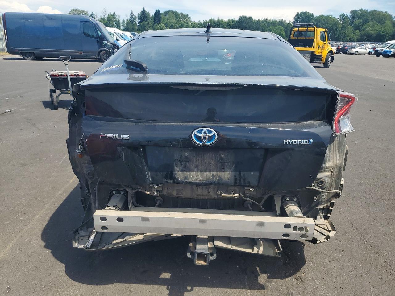 2016 Toyota Prius Four - Фото 6