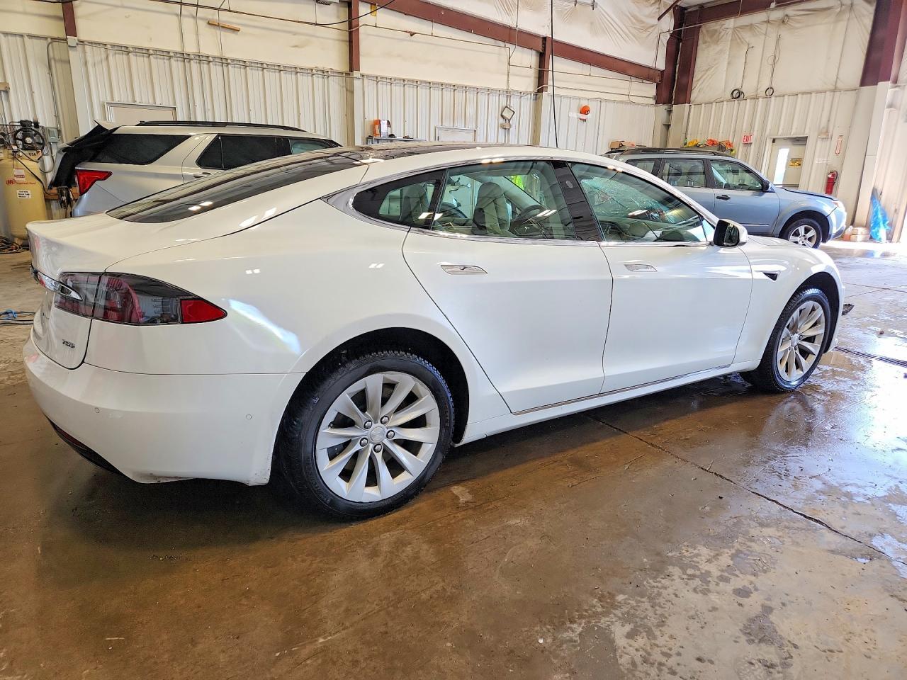 2017 Tesla Model S - Image 3
