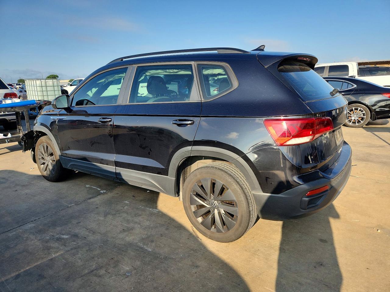 2023 Volkswagen Taos S - Фото 2