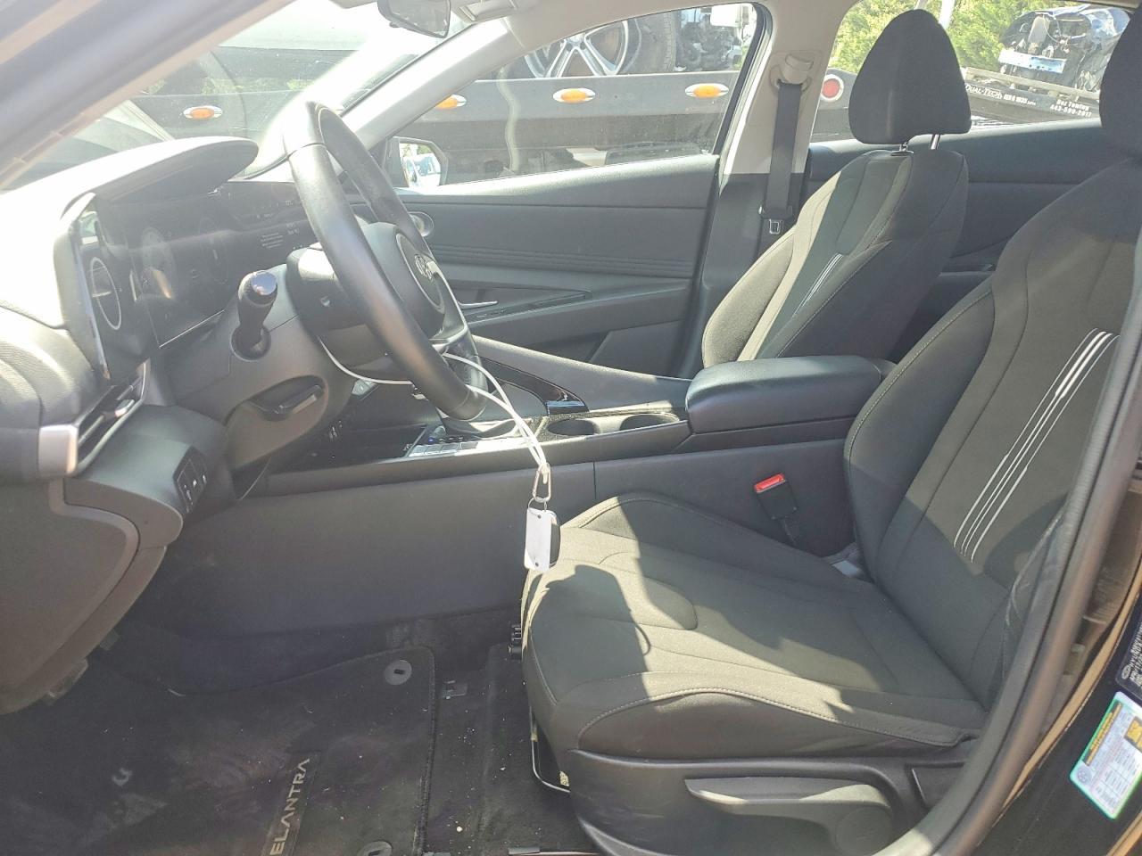 2023 Hyundai Elantra Sel - Фото 7