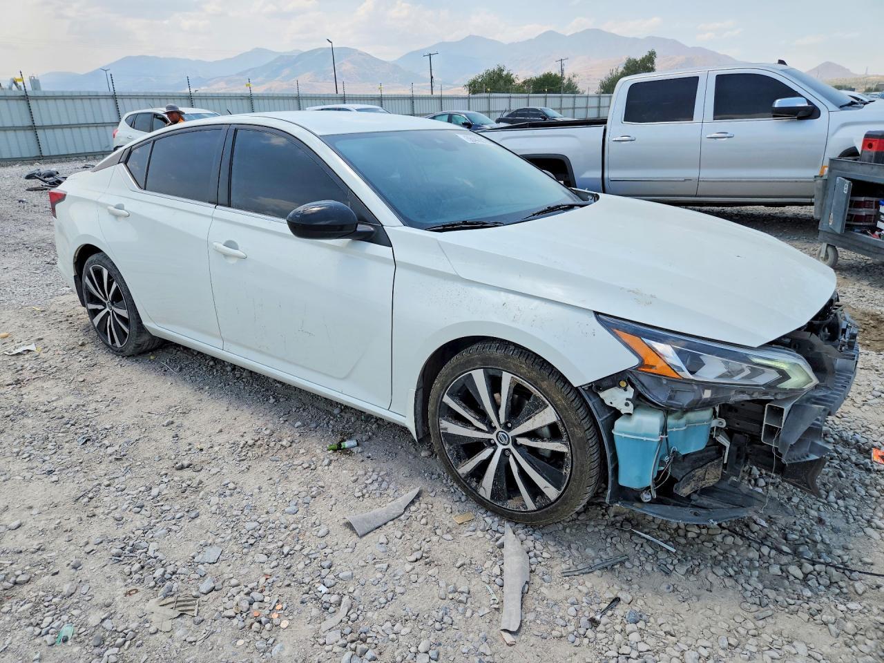 2022 Nissan Altima Sr - Фото 4
