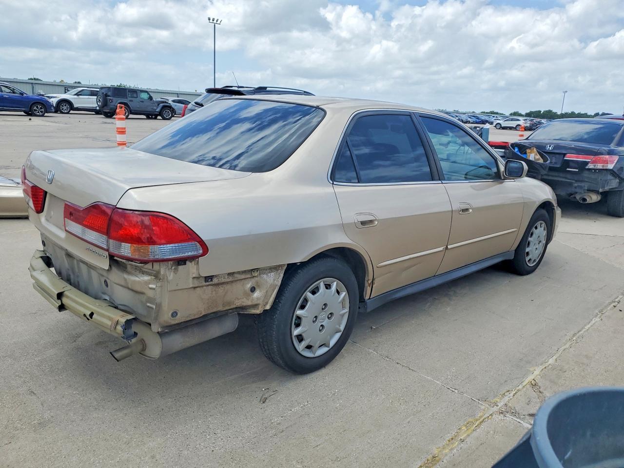 2002 Honda Accord Lx - Image 3
