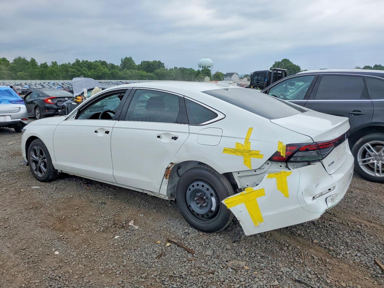 2023 Honda Accord - Фото 2
