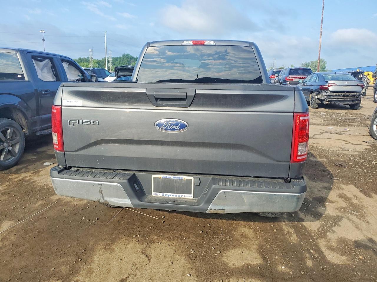 2017 Ford F150 Supercrew - Фото 6