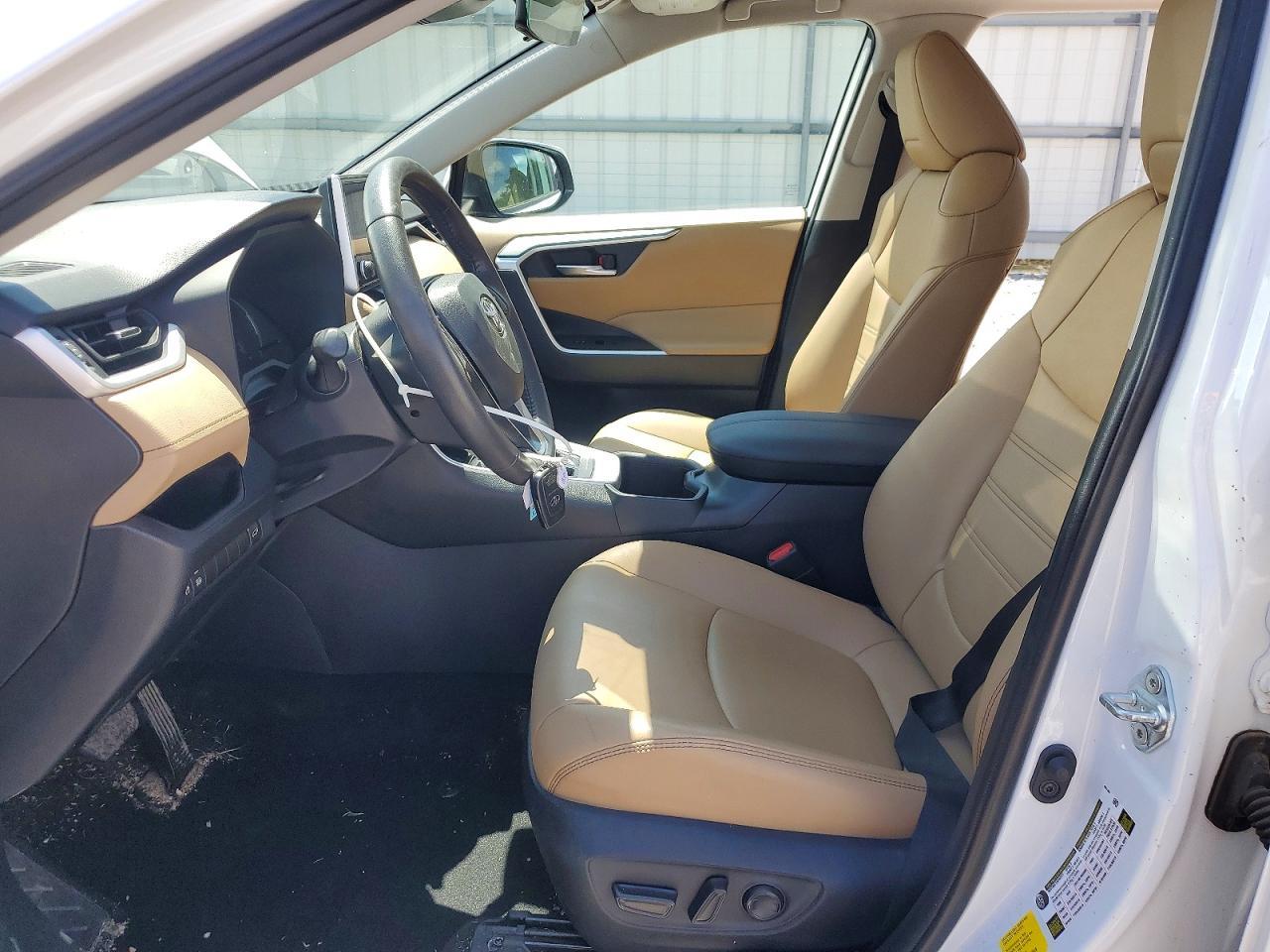 2024 Toyota Rav4 Xle Premium - Фото 7