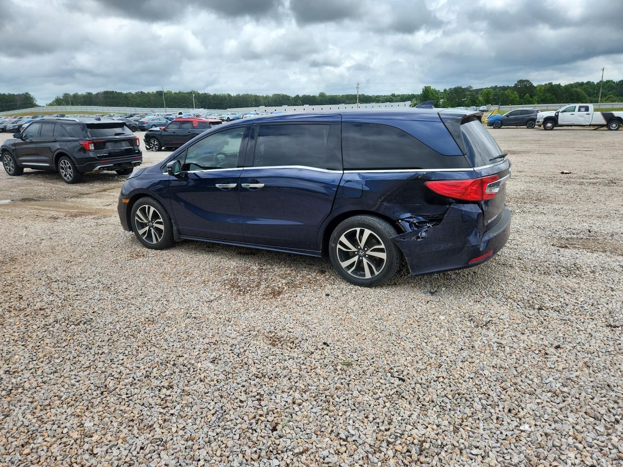 2020 Honda Odyssey Elite - Фото 2