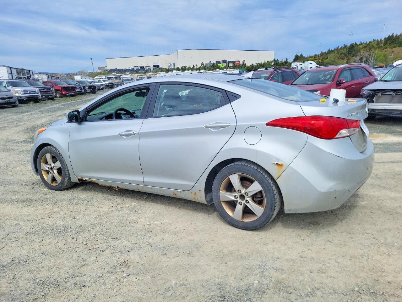 2013 Hyundai Elantra Gls - Image 2