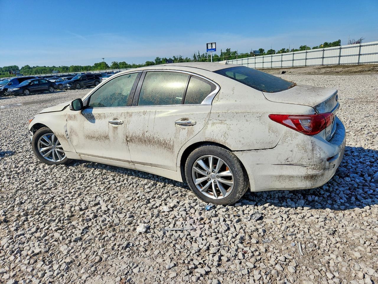 2015 Infiniti Q50 Base - Image 2