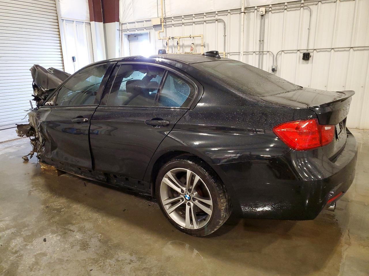 2013 BMW 335 Xi - Image 2