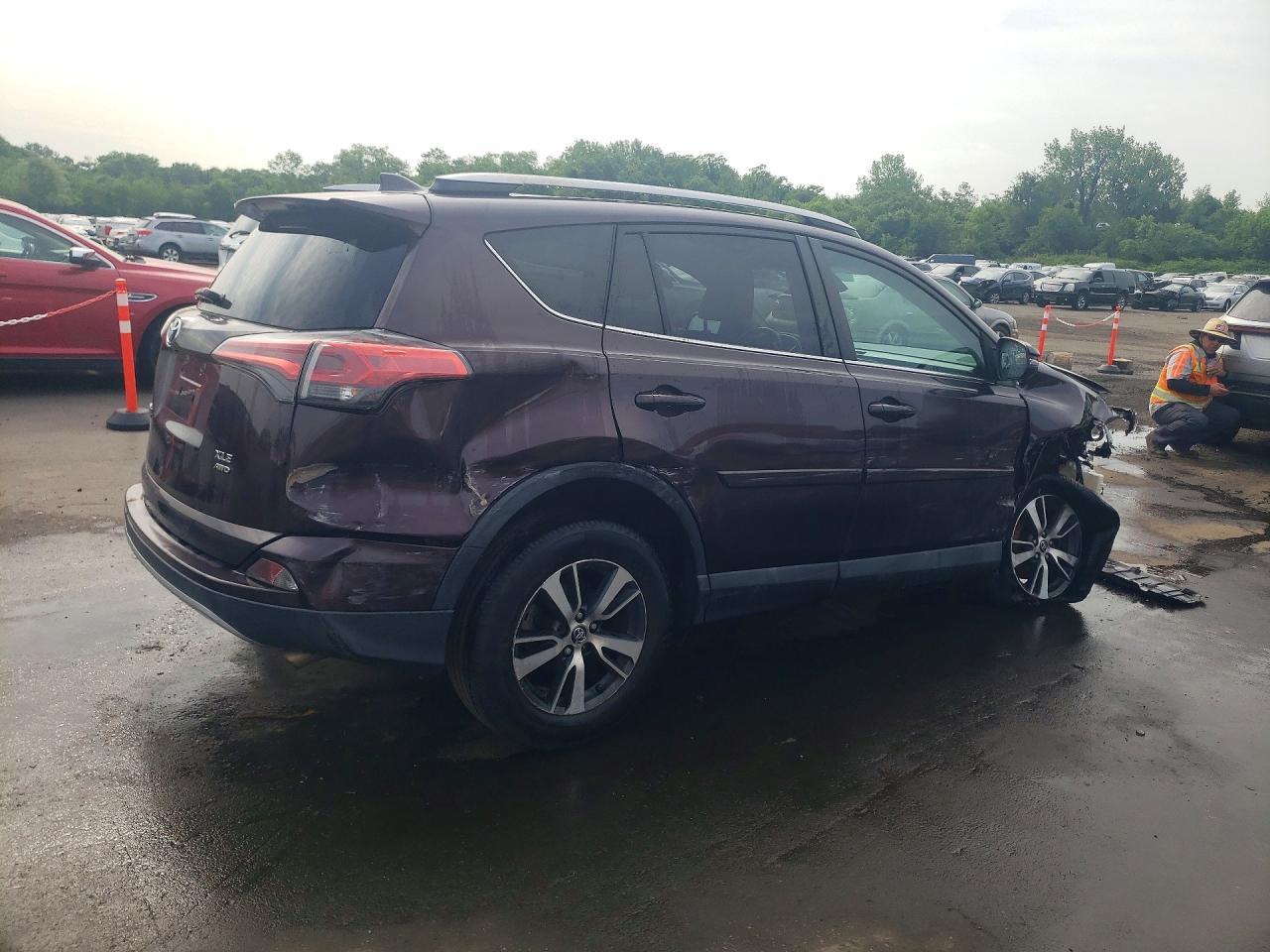 2018 Toyota Rav4 Xle - Фото 3