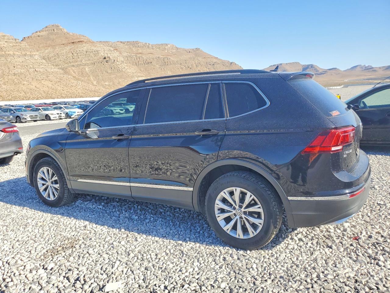 2018 Volkswagen Tiguan Se - Image 2