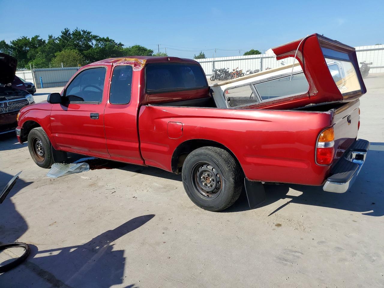 2004 Toyota Tacoma Xtracab - Image 2