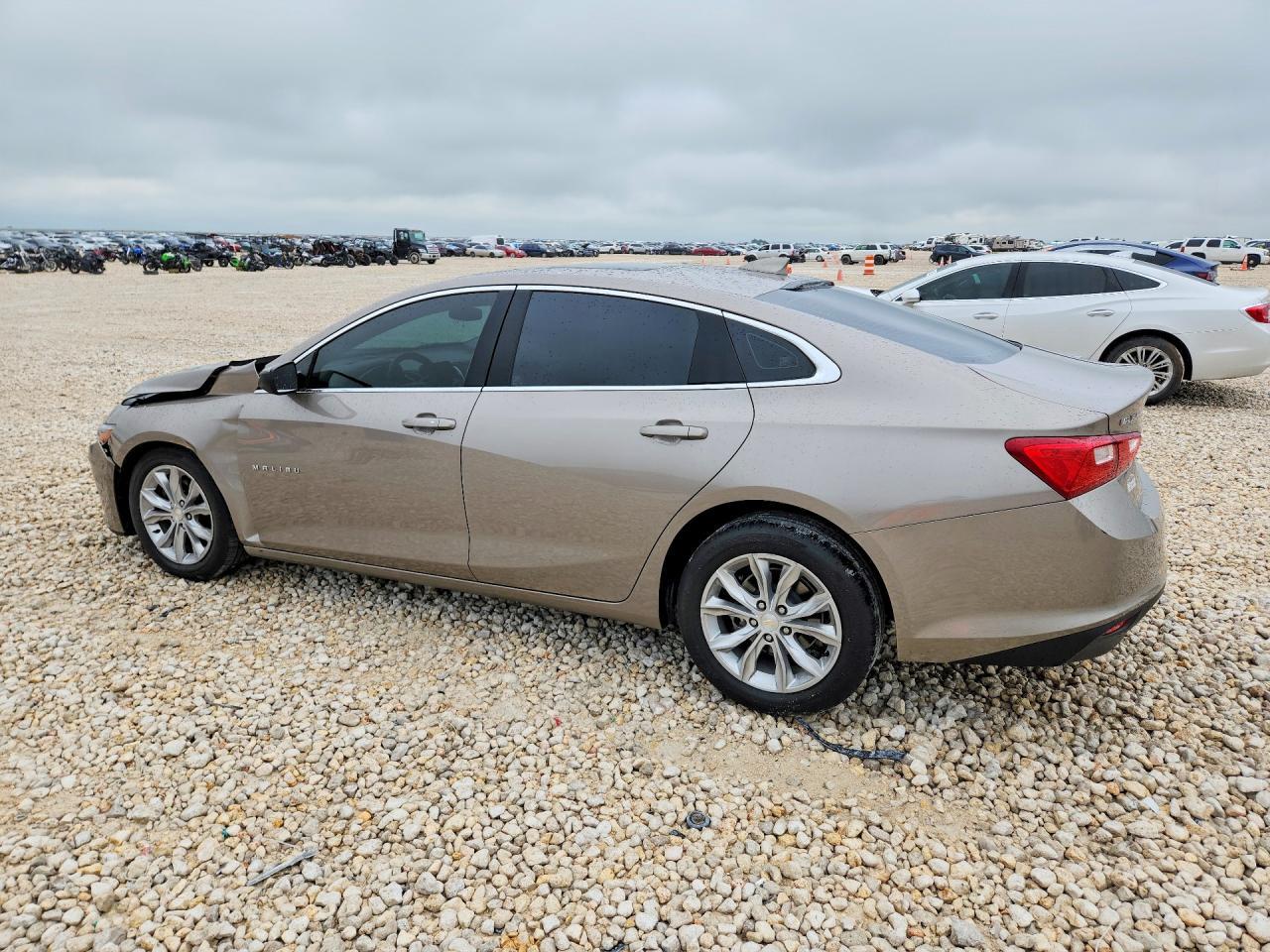 2024 Chevrolet Malibu Lt - Фото 2
