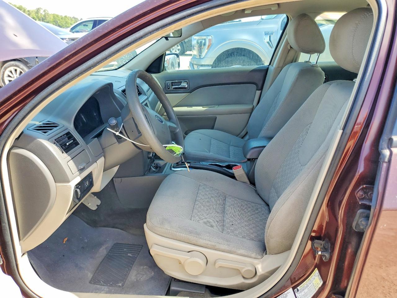 2012 Ford Fusion S - Image 7